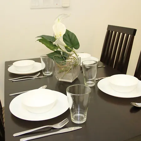Residences @ Summer Suites - Hostel